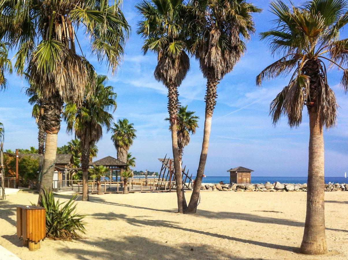 Maison Charmante A Cogolin Avec Vue Sur La Mer Et Piscine 外观 照片